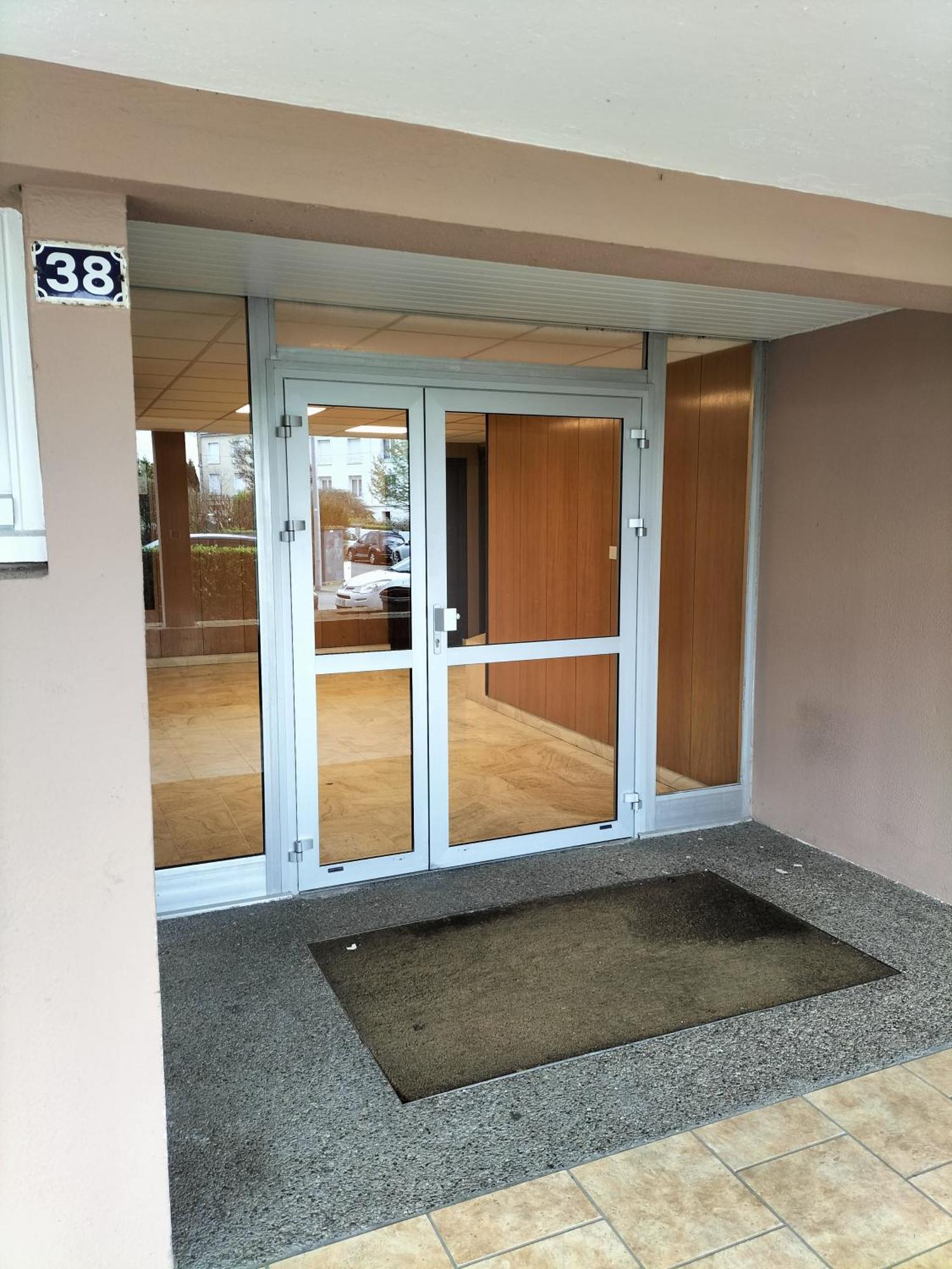Homestay Lumineux 70 M2 & Parking Prive Proche Centre Brest