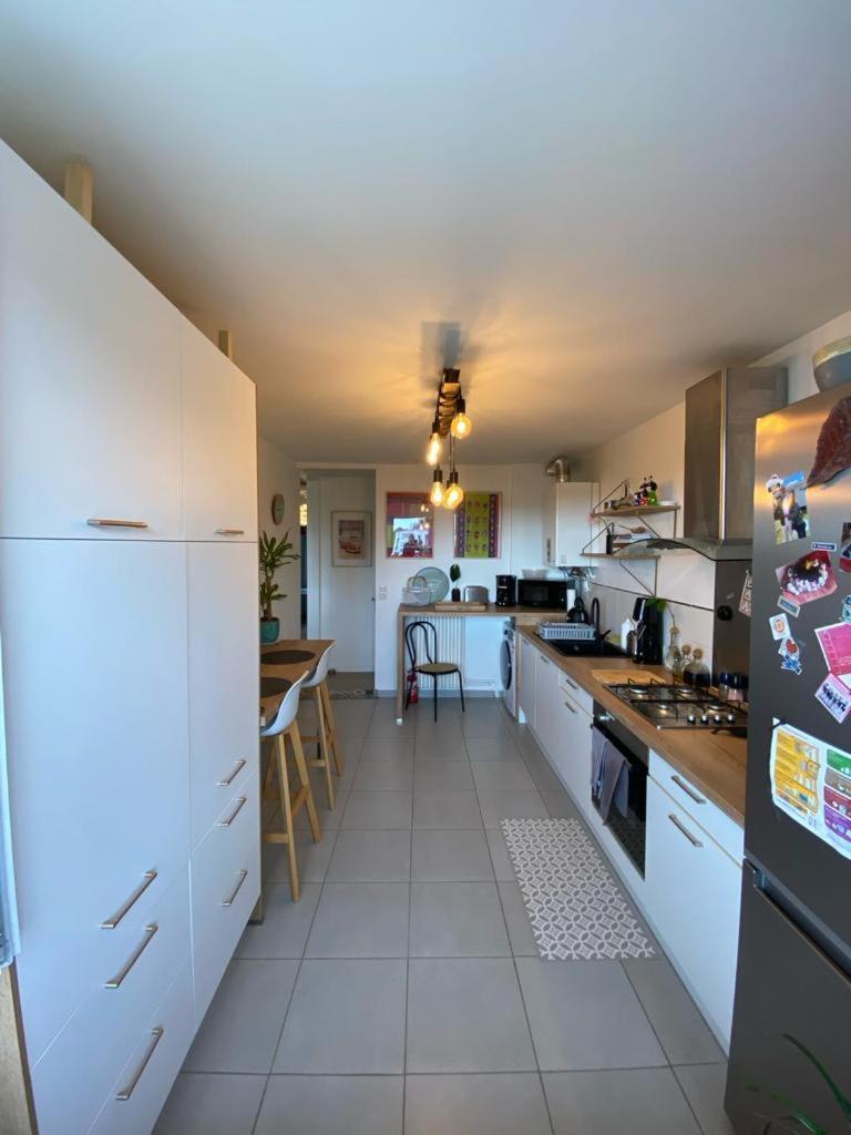 Lumineux 70 M2 & Parking Prive Proche Centre Brest