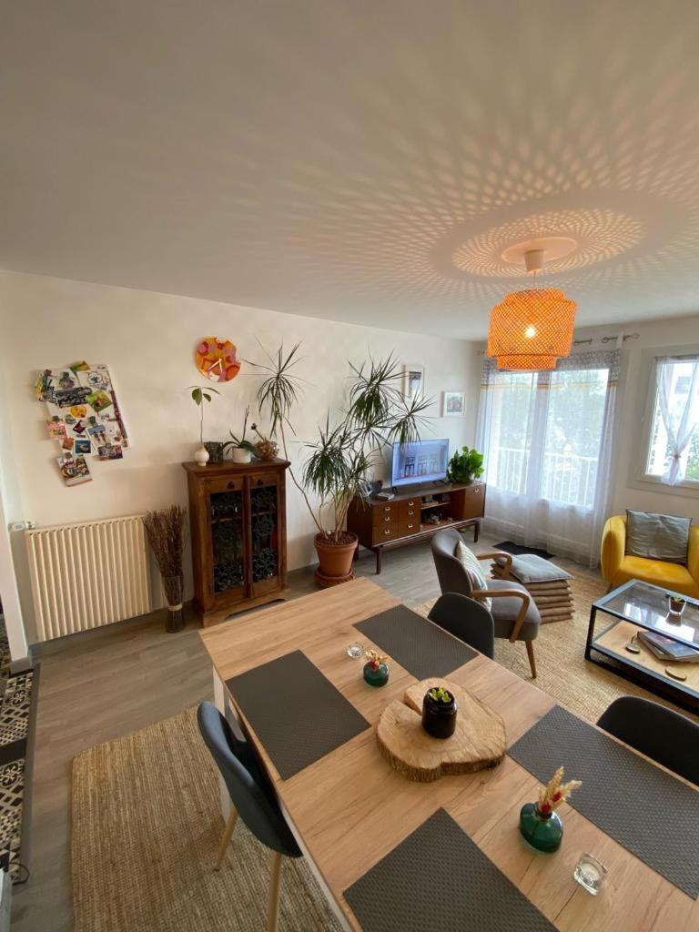 Homestay Lumineux 70 M2 & Parking Prive Proche Centre
